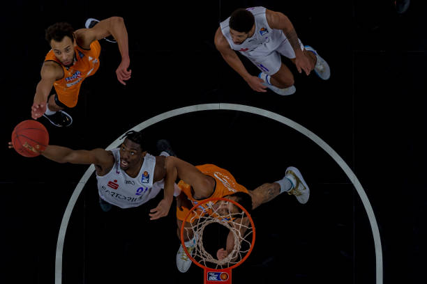 赛也令观众 赛也令观众