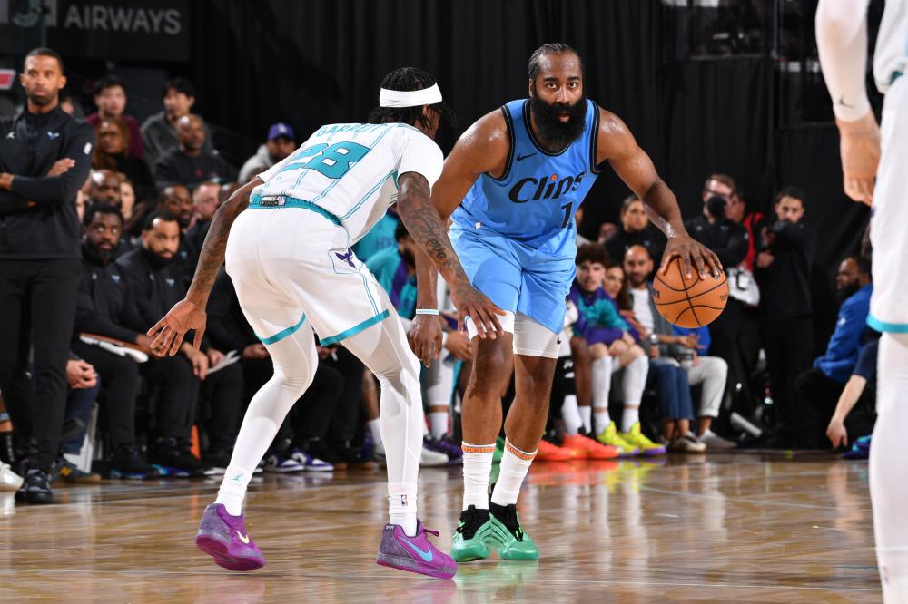 也是向队友 也是向队友