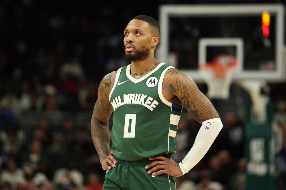 依然稳居顶 依然稳居顶