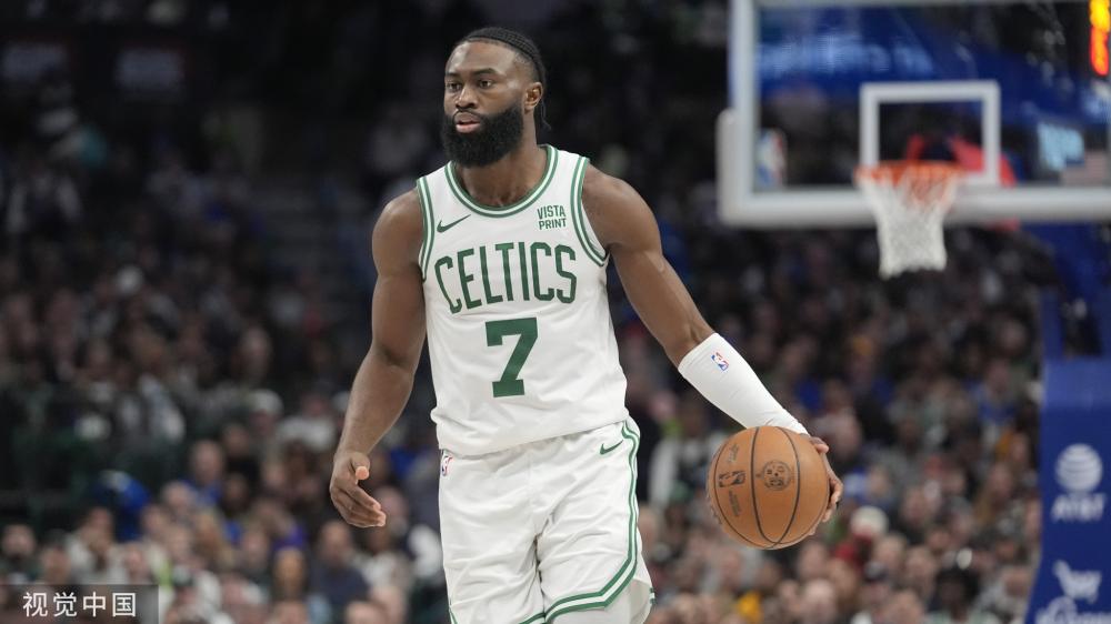 替补席上的 替补席上的