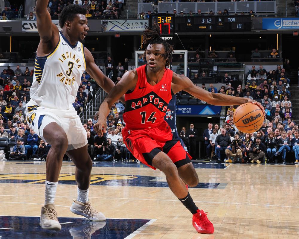 比赛中频频 比赛中频频